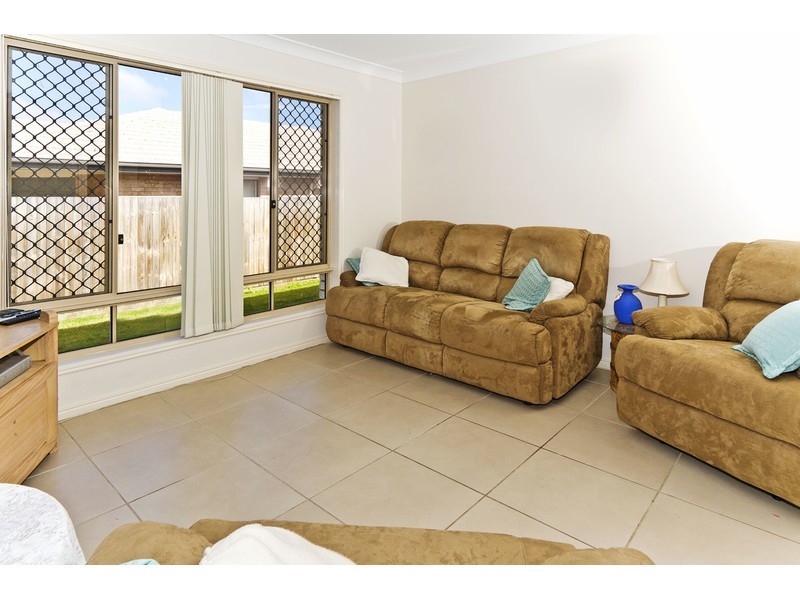 14 Benjamin Court, Yamanto QLD 4305