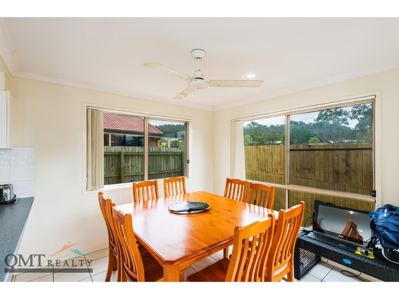 24 Mountain View Crecent, Mount Warren Park QLD 4207