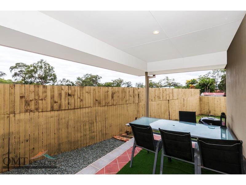 24 Mountain View Crecent, Mount Warren Park QLD 4207