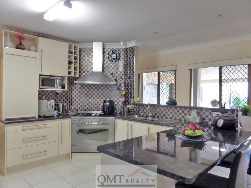 134 Contact Us, Stretton QLD 4116