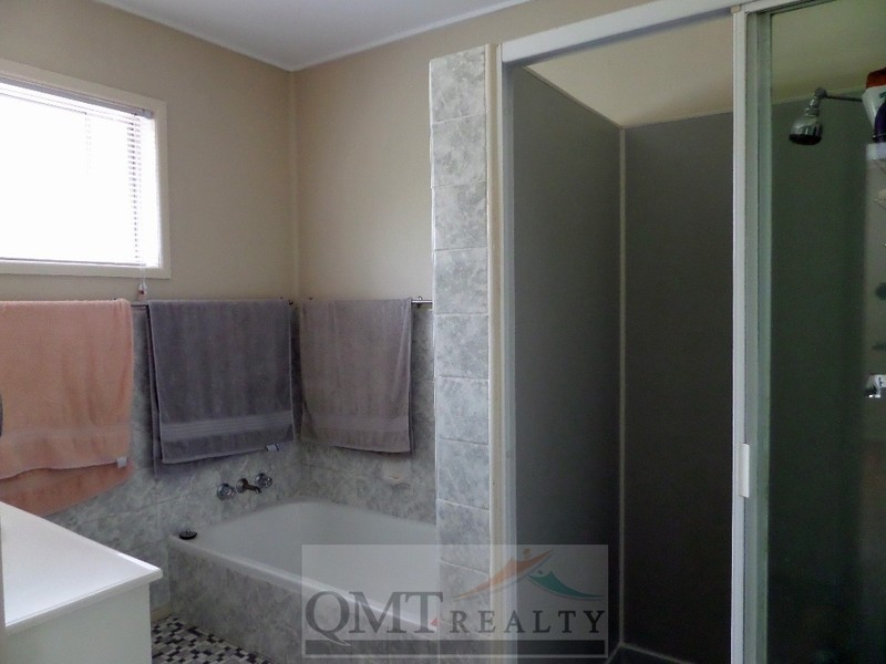 37 Caroline Street, Riverview QLD 4303