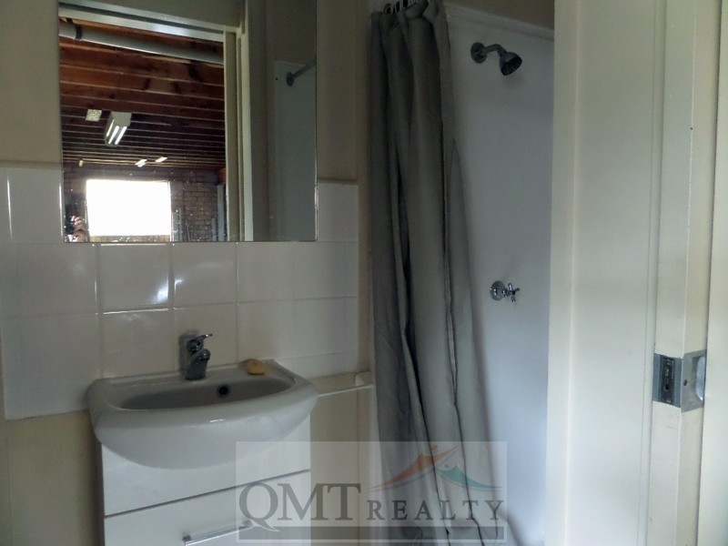 37 Caroline Street, Riverview QLD 4303