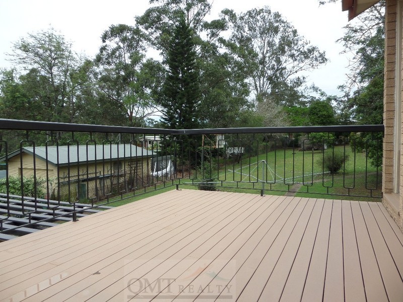 37 Caroline Street, Riverview QLD 4303