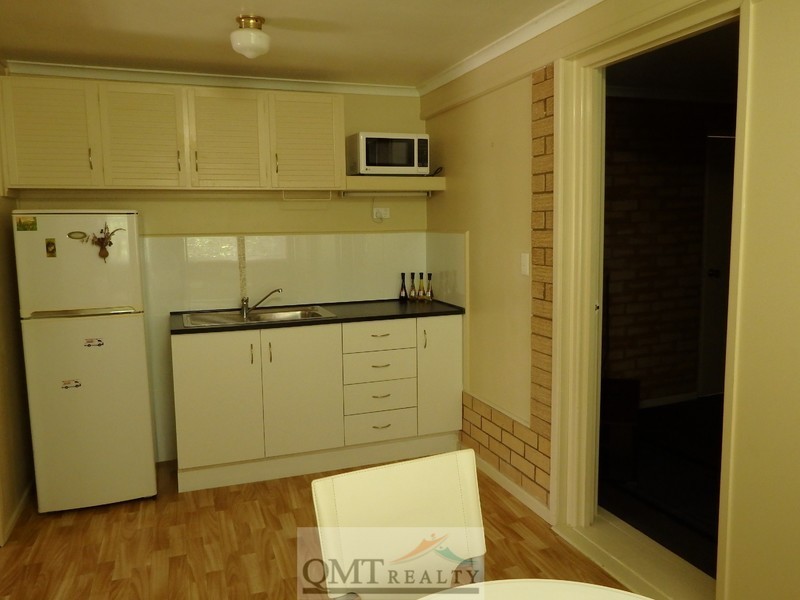 37 Caroline Street, Riverview QLD 4303