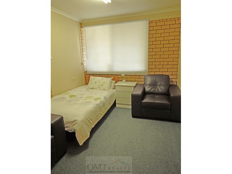 37 Caroline Street, Riverview QLD 4303