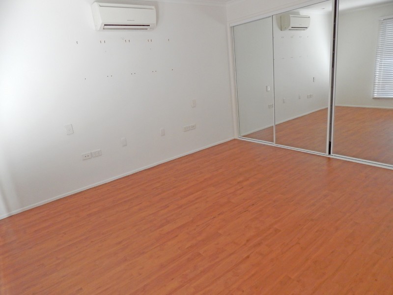 26 Genoa Street, Macgregor QLD 4109