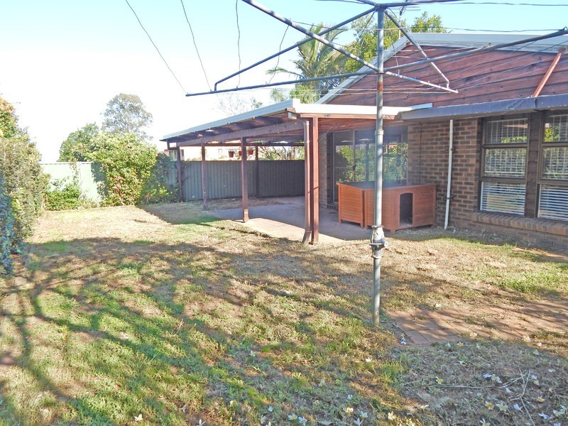 26 Genoa Street, Macgregor QLD 4109