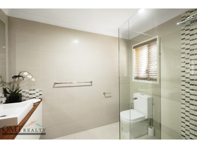 16 Tulipwood Place, Stretton QLD 4116