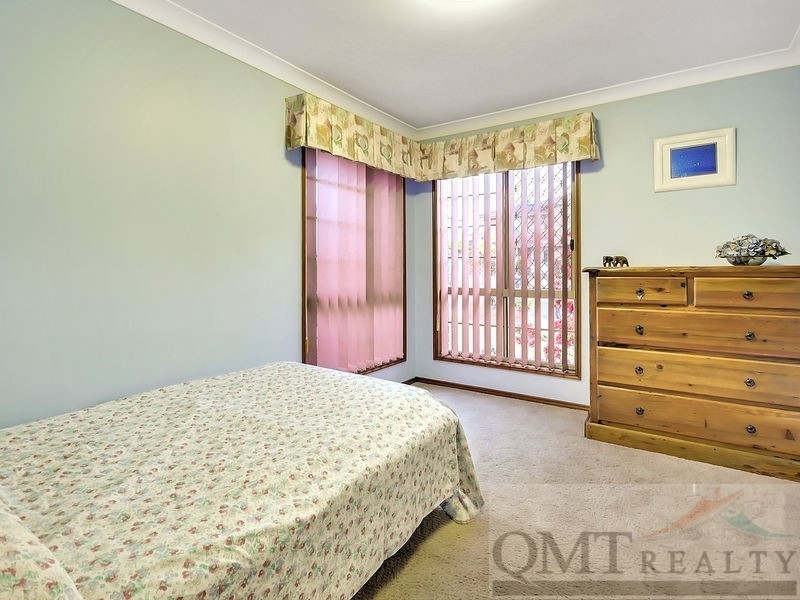 6 Truman Court, Stretton QLD 4116