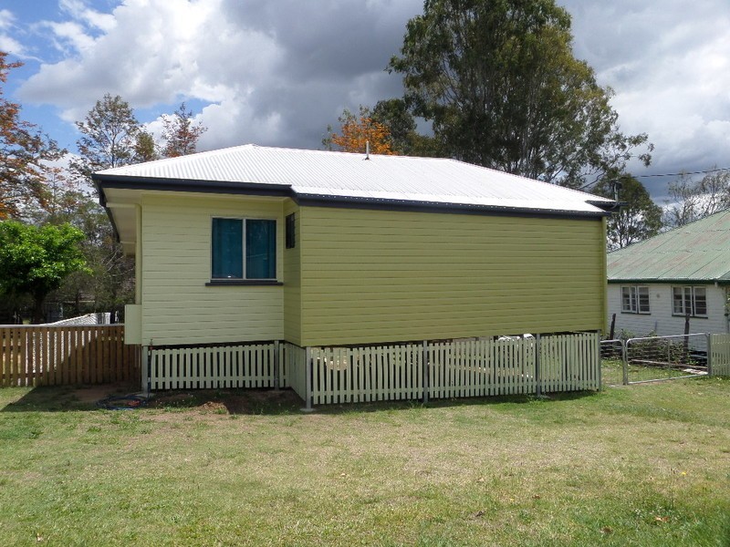 33 Bertha Street, Goodna QLD 4300
