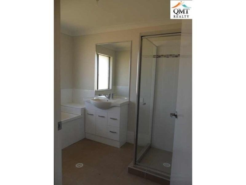 13 Petal Place, Yamanto QLD 4305