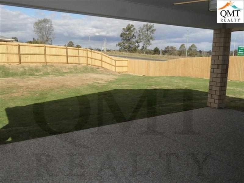 13 Petal Place, Yamanto QLD 4305