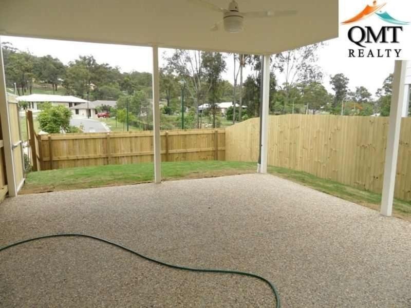 94 High Street, Blackstone QLD 4304