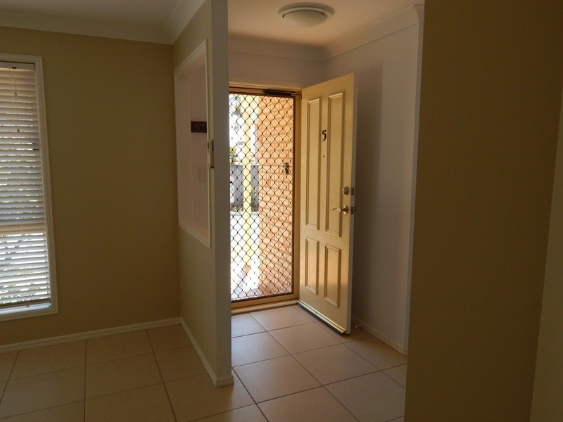 5/16 Dellforest Drive, Calamvale QLD 4116