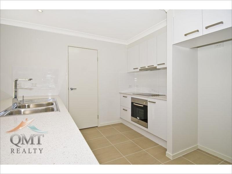 19 Bellthorpe Crescent, Waterford QLD 4133