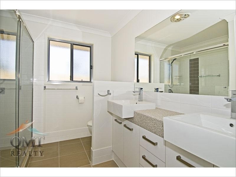 19 Bellthorpe Crescent, Waterford QLD 4133