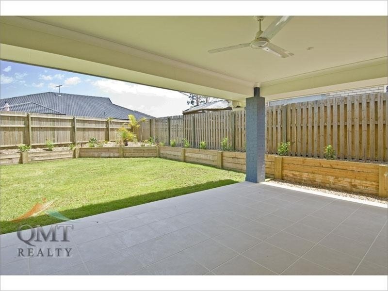 19 Bellthorpe Crescent, Waterford QLD 4133