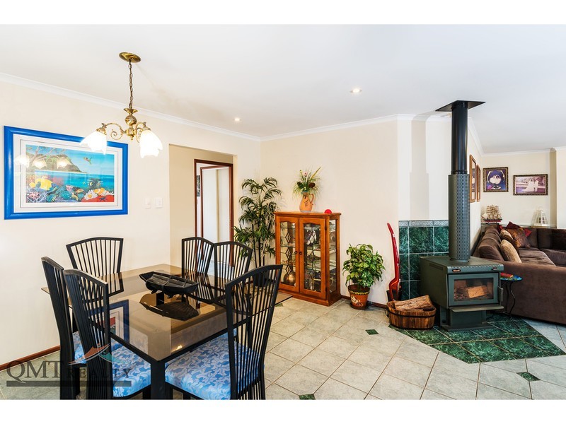 1 Janmore Place, Parkinson QLD 4115