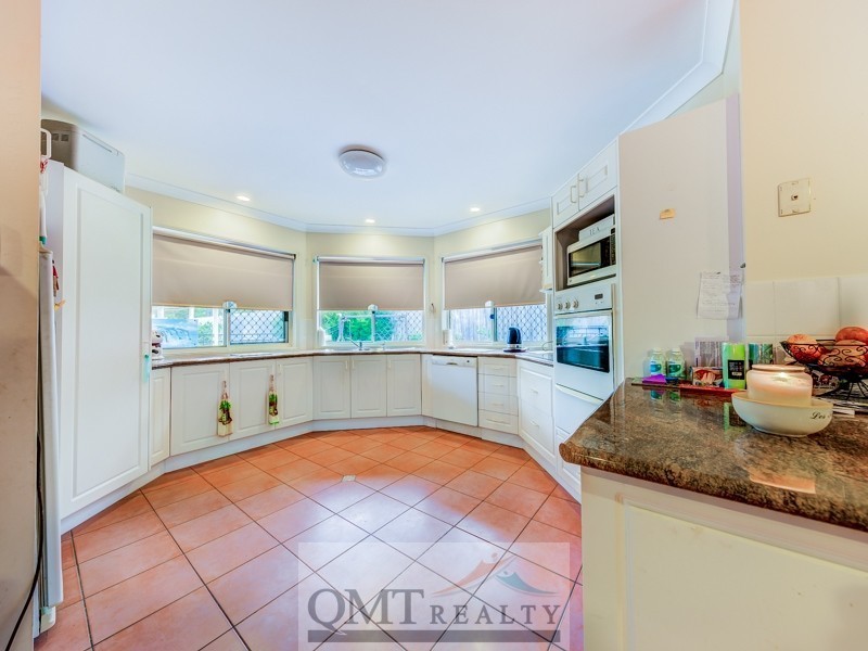 20 Como Place, Parkinson QLD 4115