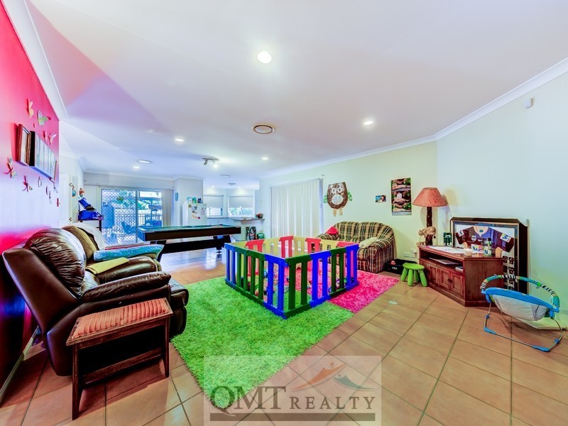 20 Como Place, Parkinson QLD 4115