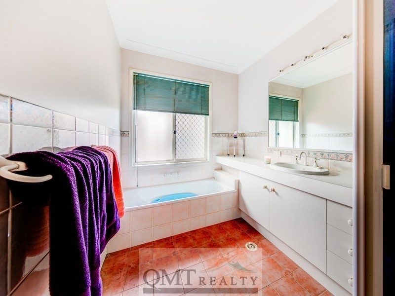 20 Como Place, Parkinson QLD 4115