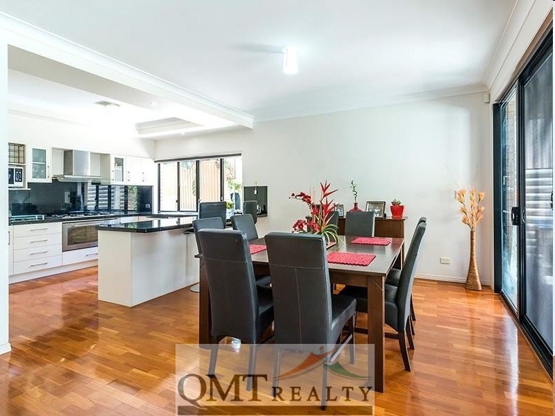 11 Justin Close, Parkinson QLD 4115