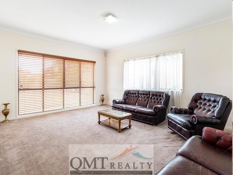 11 Justin Close, Parkinson QLD 4115