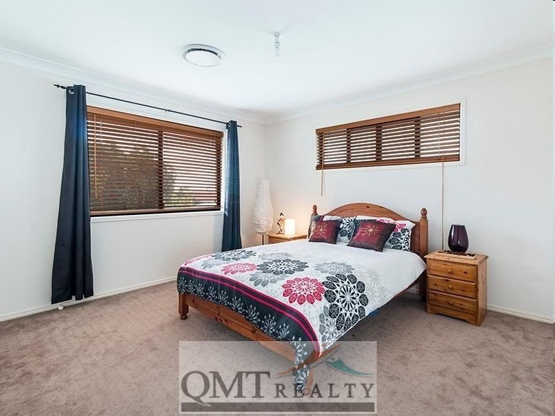 11 Justin Close, Parkinson QLD 4115