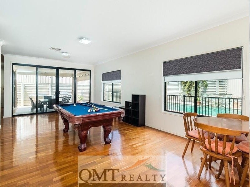 11 Justin Close, Parkinson QLD 4115