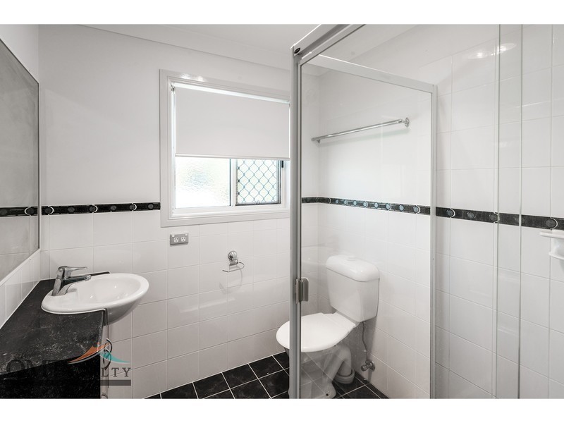 155 Stradbroke Avenue, Wynnum QLD 4178