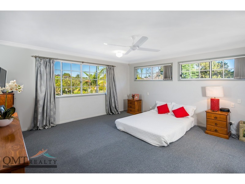 10 Orania Crescent, Calamvale QLD 4116