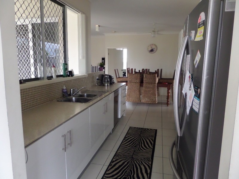 32 Tulip Street, Yamanto QLD 4305