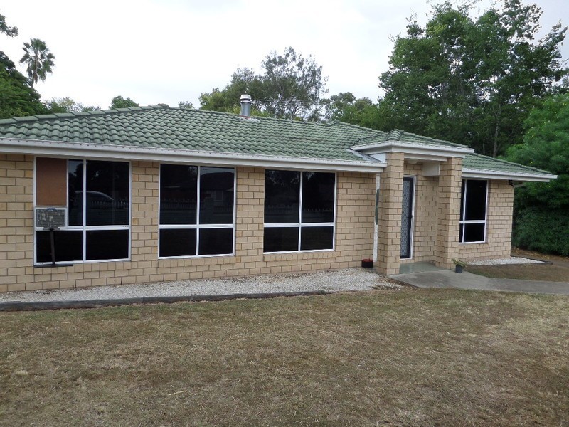 48 Halletts Road, Redbank Plains QLD 4301