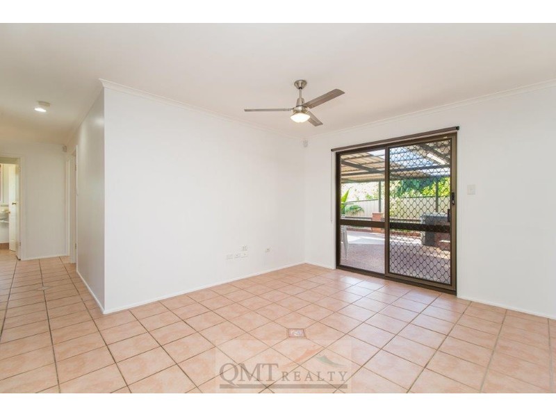 28 Seaton Street, Hillcrest QLD 4118