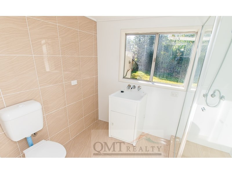 62-62A Aquarius Drive, Kingston QLD 4114