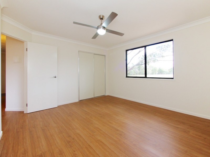 62-62A Aquarius Drive, Kingston QLD 4114