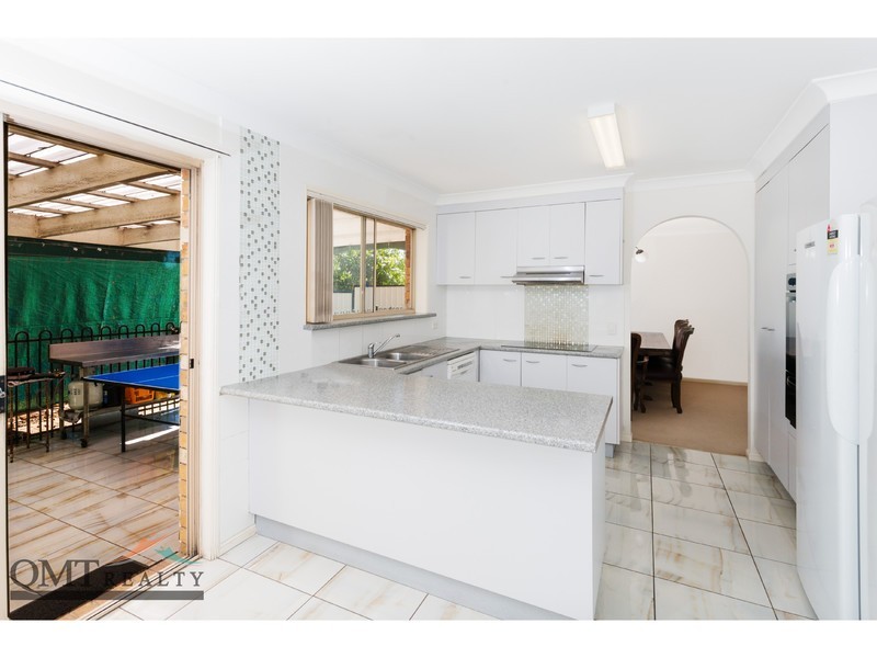 23 Roosevelt Drive, Stretton QLD 4116