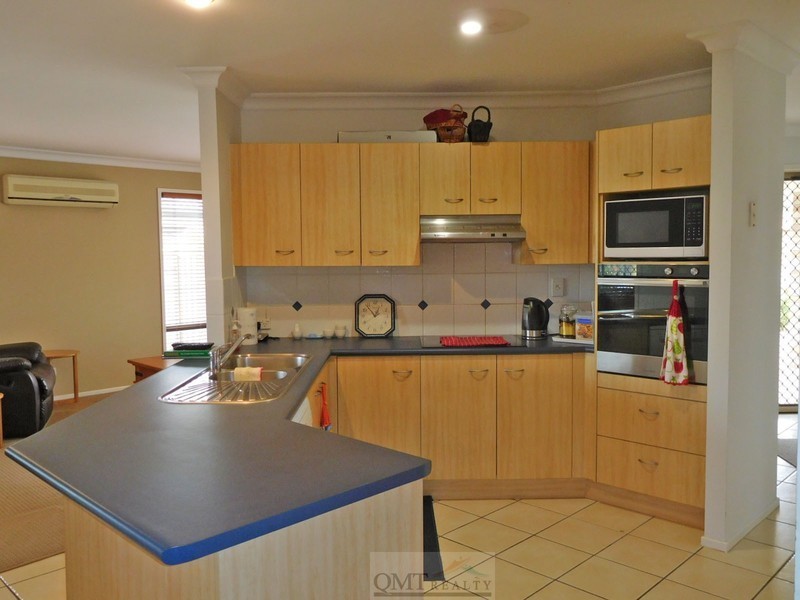 6 Brookfield Court, Parkinson QLD 4115