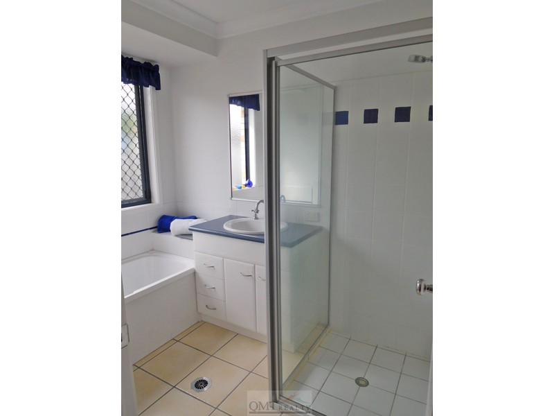 6 Brookfield Court, Parkinson QLD 4115