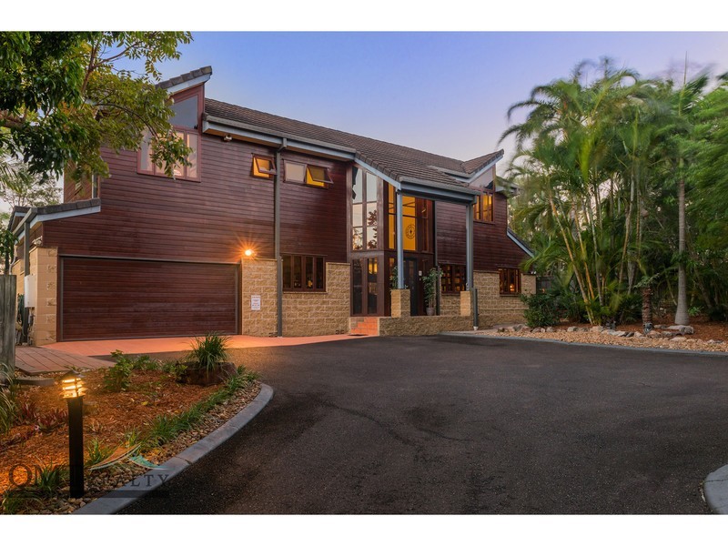21 Superior Place, Parkinson QLD 4115