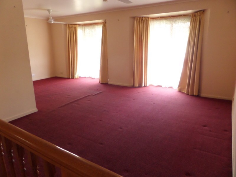 205 Waller Road, Regents Park QLD 4118