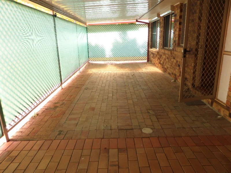 205 Waller Road, Regents Park QLD 4118