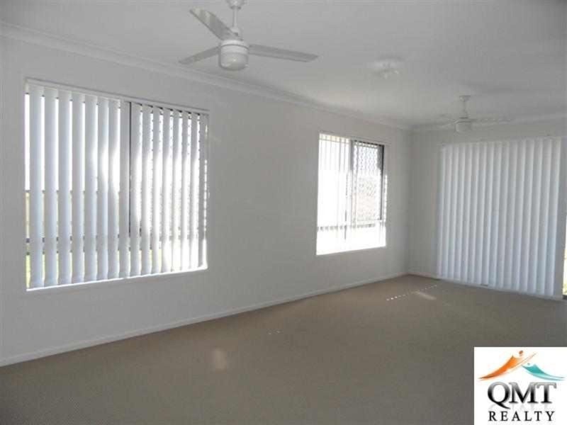 9 Lilly Close, Yamanto QLD 4305