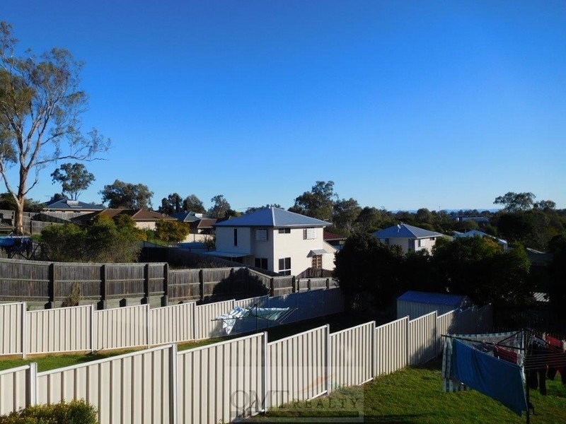 1/5 Lagoona Court, Churchill QLD 4305