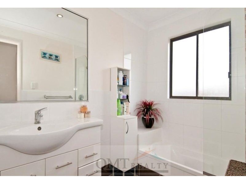11 Spring Street, Jimboomba QLD 4280