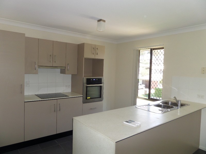 100 High Street, Blackstone QLD 4304