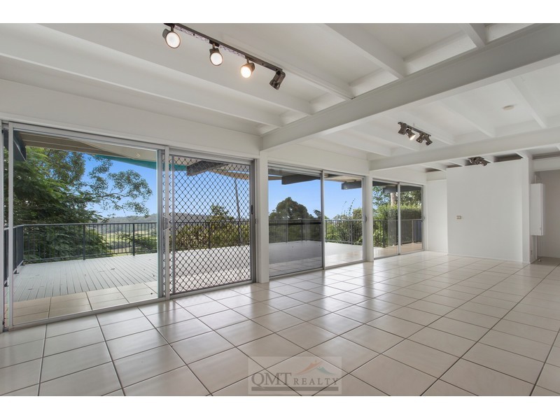 217-225 Upper Rosemount Road, Rosemount QLD 4560