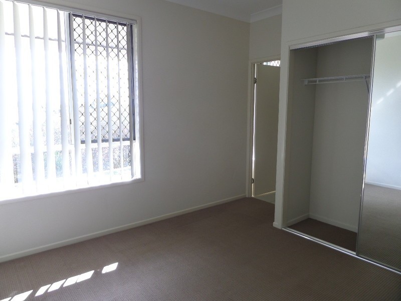 17 Iris Court, Yamanto QLD 4305