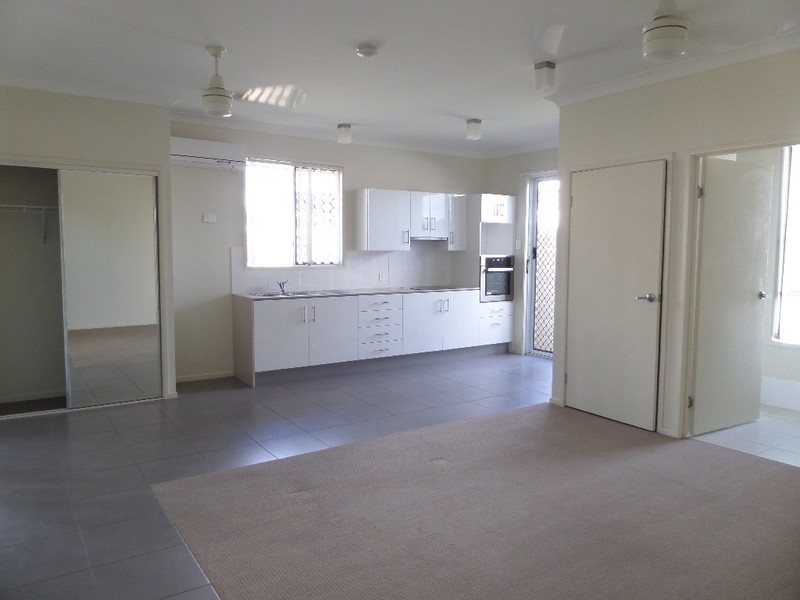 17 Iris Court, Yamanto QLD 4305