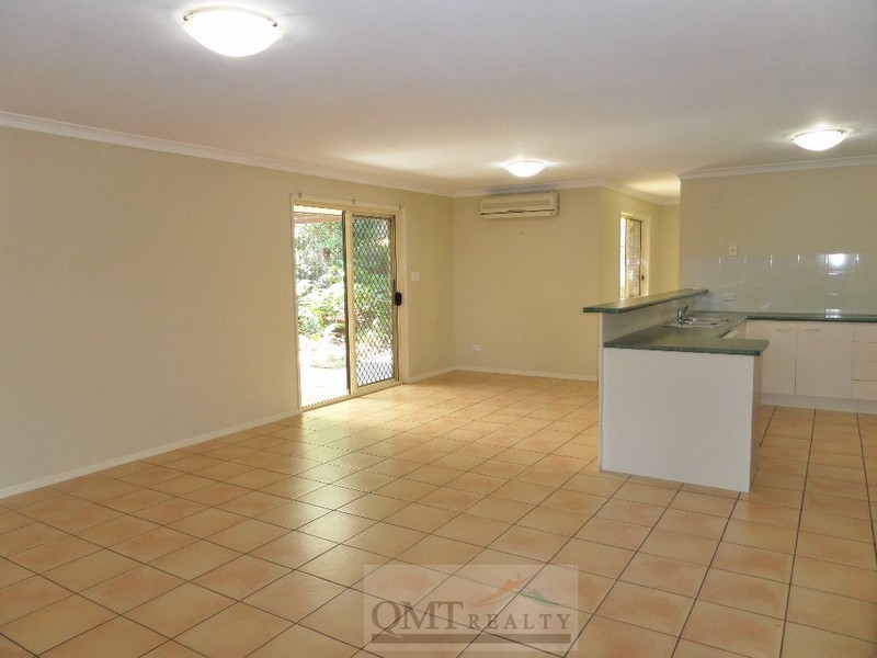40 Clifton Place, Parkinson QLD 4115